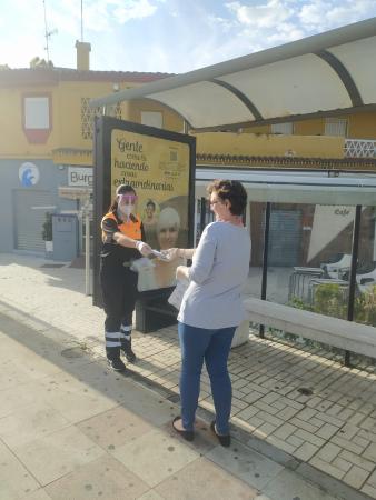 El Ayuntamiento de Rincón de la Victoria distribuye 12.000 mascarillas de protección durante las dos próximas semanas en el municipio