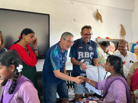 Rincón de la Victoria refuerza lazos con la Fundación Vicente Ferrer y sus proyectos en la India