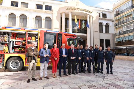 Rincón de la Victoria incorpora un nuevo vehículo de bomberos especial para incendios y rescates urbanos