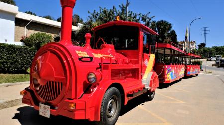 El tren turístico de Rincón de la Victoria recorrerá los puntos más emblemáticos del municipio durante la Semana Santa