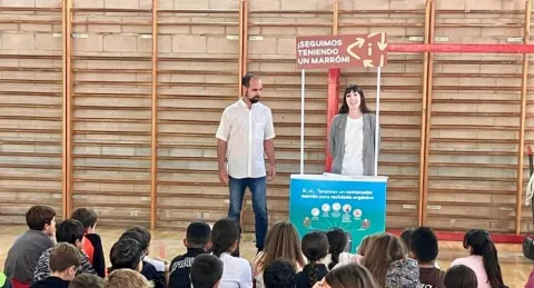 Taller en colegio sobre separación de residuos
