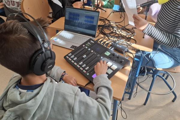 Taller de radio Los Jarales