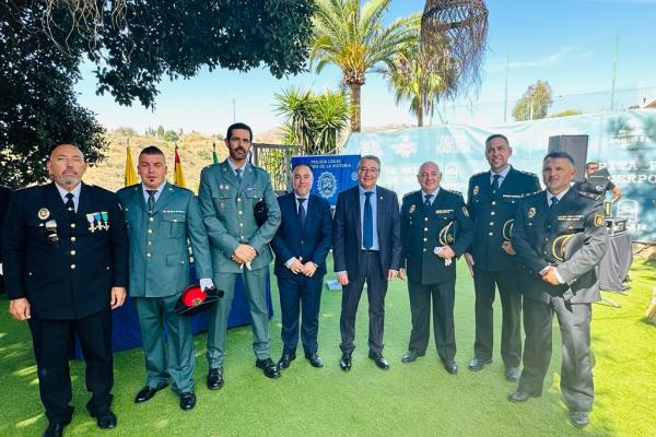La Policía Local de Rincón de la Victoria rinde homenaje a sus agentes y servicios destacados en la festividad de su patrón